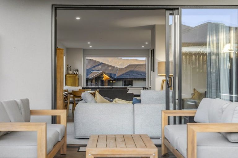 Photo of property in 7 Tahi Street, Albert Town, Wanaka, 9305