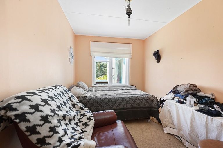 Photo of property in 103 Tireti Road, Titahi Bay, Porirua, 5022
