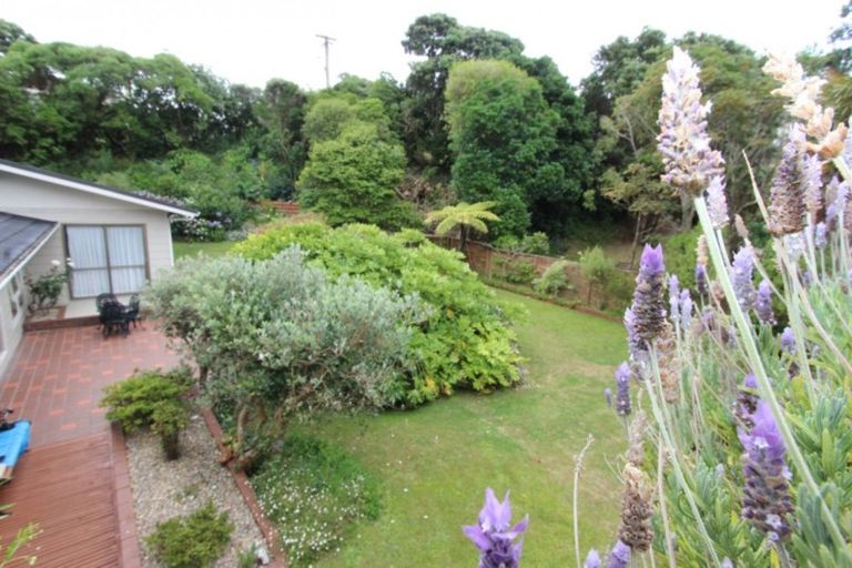 Photo of property in 28a Whanake Street, Titahi Bay, Porirua, 5022