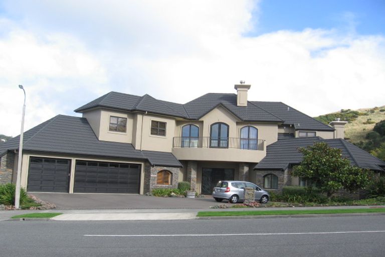 Photo of property in 15 Waverton Terrace, Churton Park, Wellington, 6037