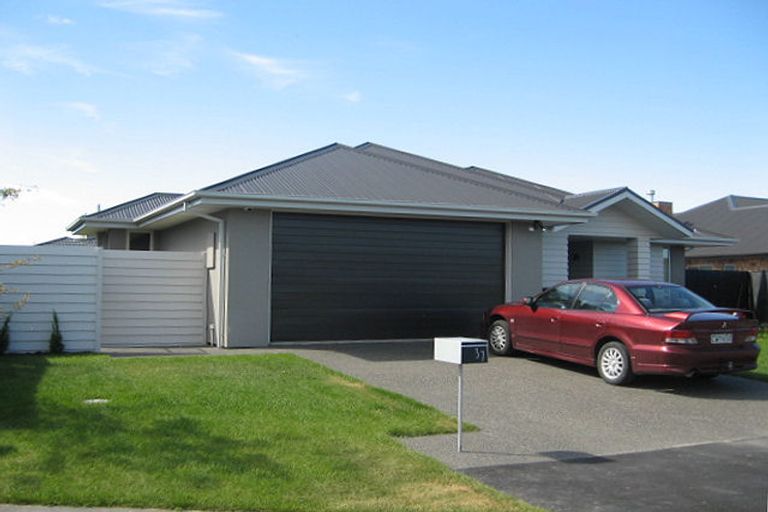 Photo of property in 37 Applefield Court, Northwood, Christchurch, 8051