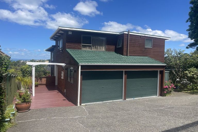 Photo of property in 2/55 Aberdeen Road, Castor Bay, Auckland, 0620