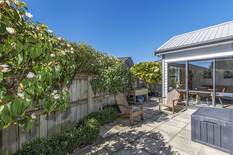 Photo of property in 50 Resolution Drive, Whitby, Porirua, 5024