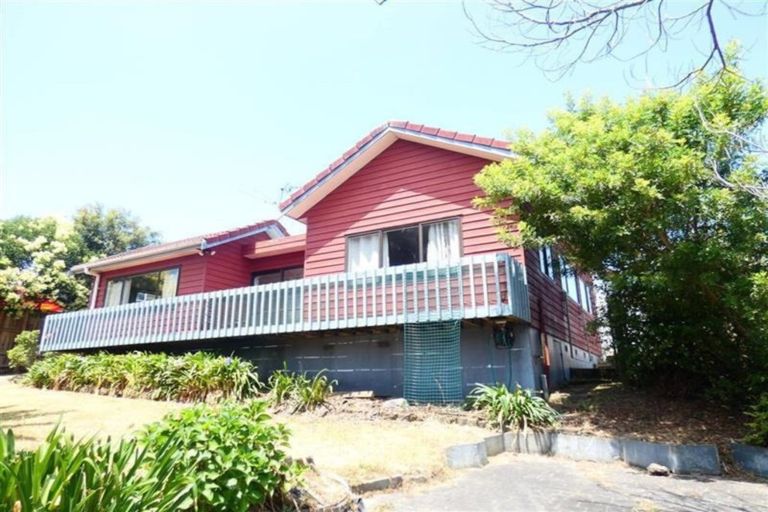 Photo of property in 1/7 Courant Place, Clover Park, Auckland, 2019