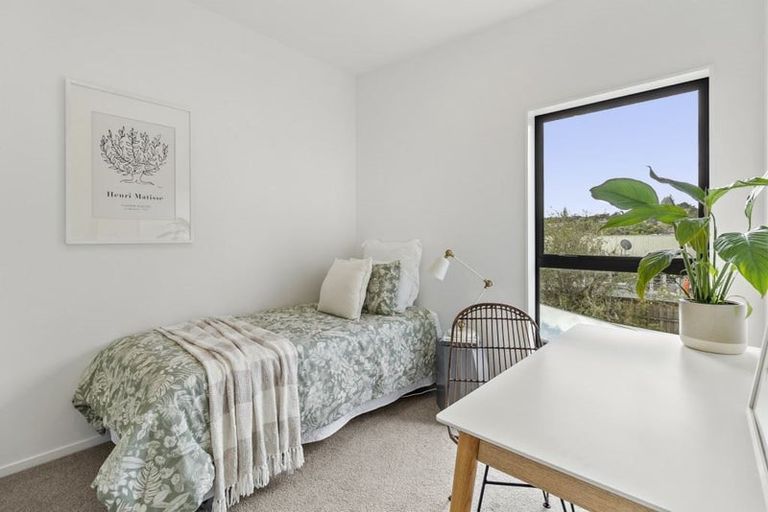 Photo of property in 5c Hillcrest Avenue, Hillcrest, Auckland, 0627