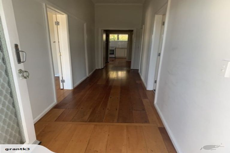 Photo of property in 20 Finlay Terrace, Mount Cook, Wellington, 6021