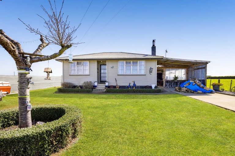 Photo of property in 325 Matangara Road, Hawera, 4672