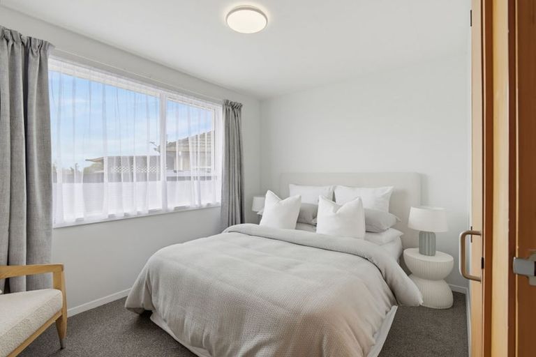 Photo of property in 52 Claridges Road, Casebrook, Christchurch, 8051