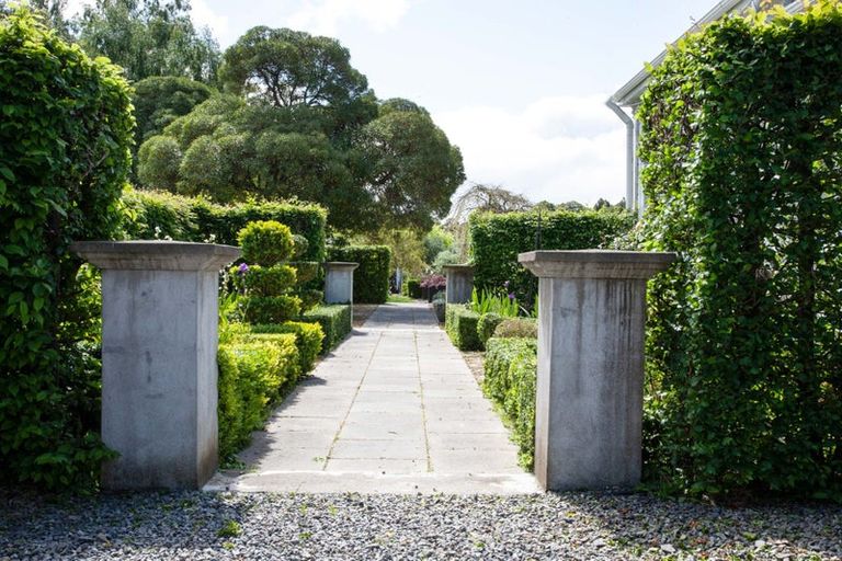 Photo of property in Tuhitarata Homestead, 2337 Kahutara Road, Pirinoa, Featherston, 5772