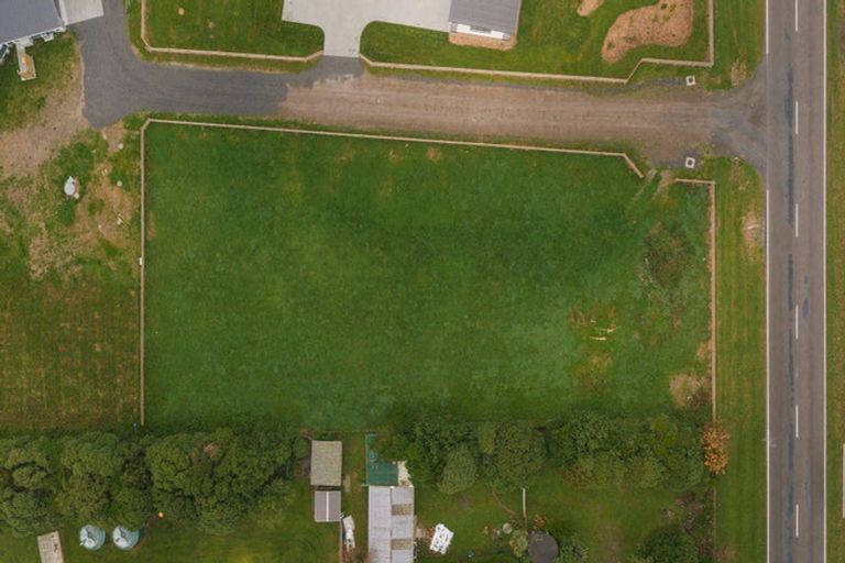 Photo of property in 121a Muhunoa Road East, Ohau, 5570