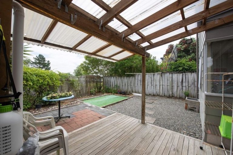 Photo of property in 20 Albionvale Road, Glen Eden, Auckland, 0602