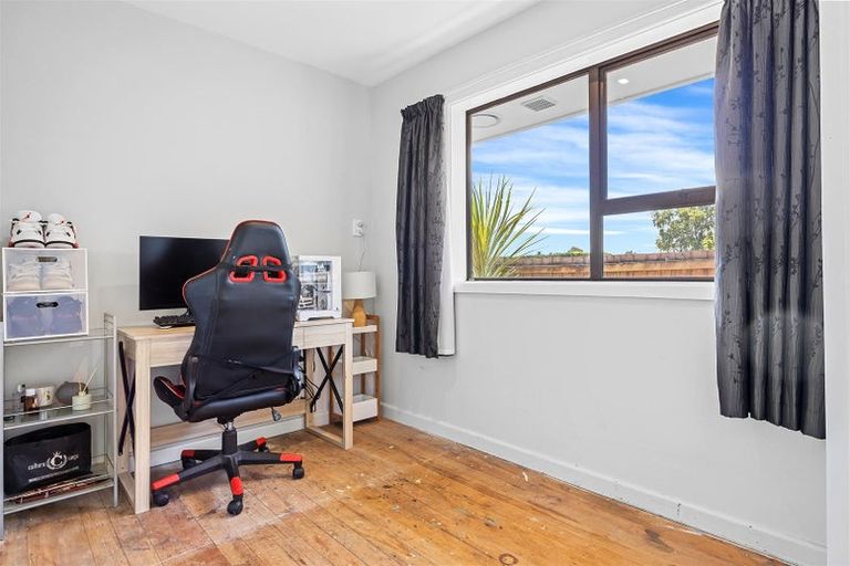 Photo of property in 714 Harewood Road, Harewood, Christchurch, 8051