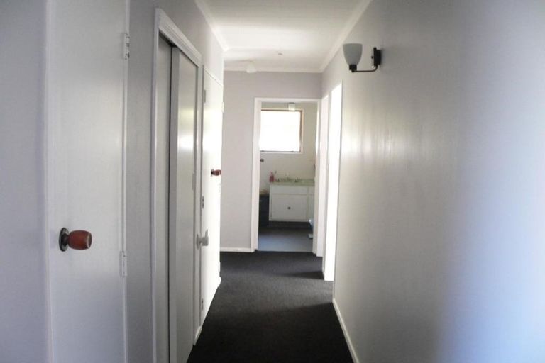 Photo of property in 14a Ngatitoa Street, Tawa, Wellington, 5028