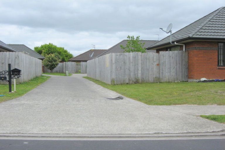 Photo of property in 6 Old Park Place, Takanini, 2112