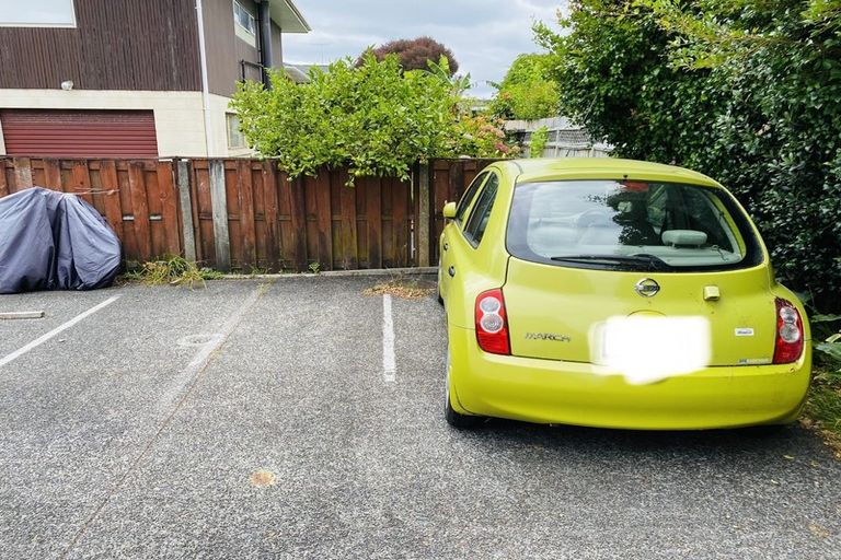 Photo of property in 10/767 Beach Road, Browns Bay, Auckland, 0630