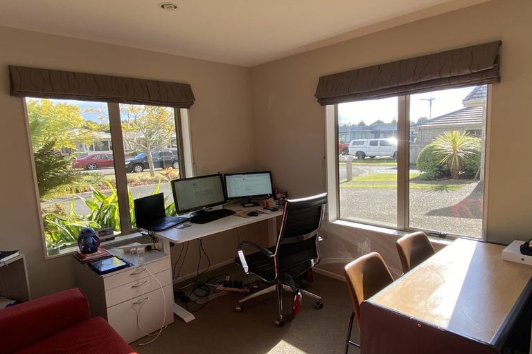 Photo of property in 21 Scoria Close, Pyes Pa, Tauranga, 3112