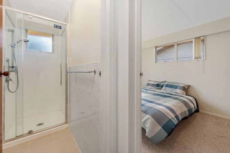 Photo of property in 11 Chippendale Crescent, Highbury, Palmerston North, 4412