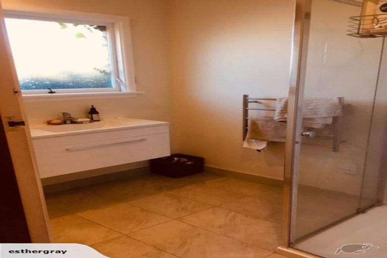 Photo of property in 2/366 Wairakei Road, Burnside, Christchurch, 8053