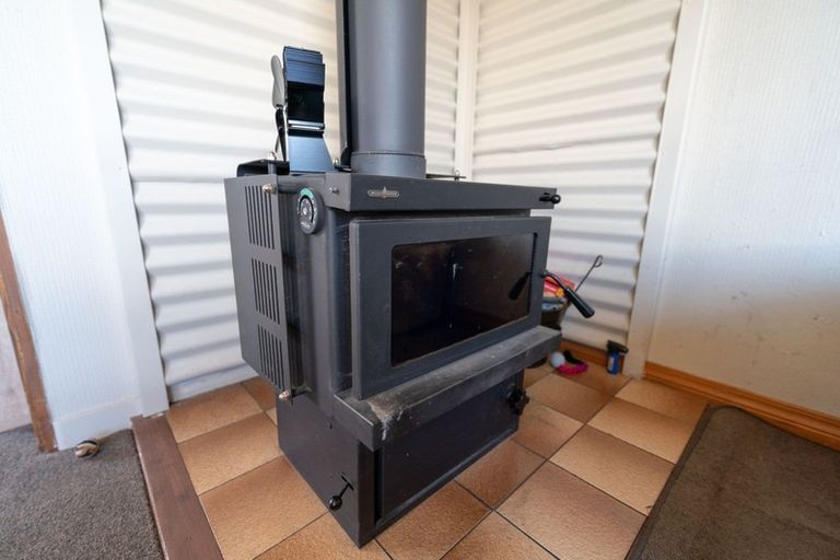 Photo of property in 39 Home Street, Manapouri, 9679