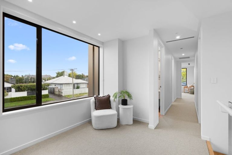 Photo of property in 17 Plynlimon Road, Fendalton, Christchurch, 8052