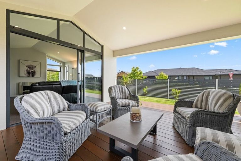 Photo of property in 17 Rose Manor Drive, Springlands, Blenheim, 7201