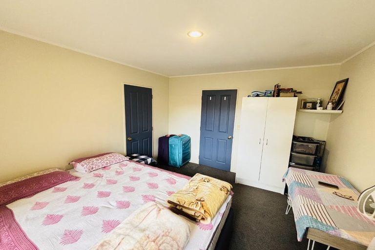 Photo of property in 23a Grove Road, Papakura, 2110