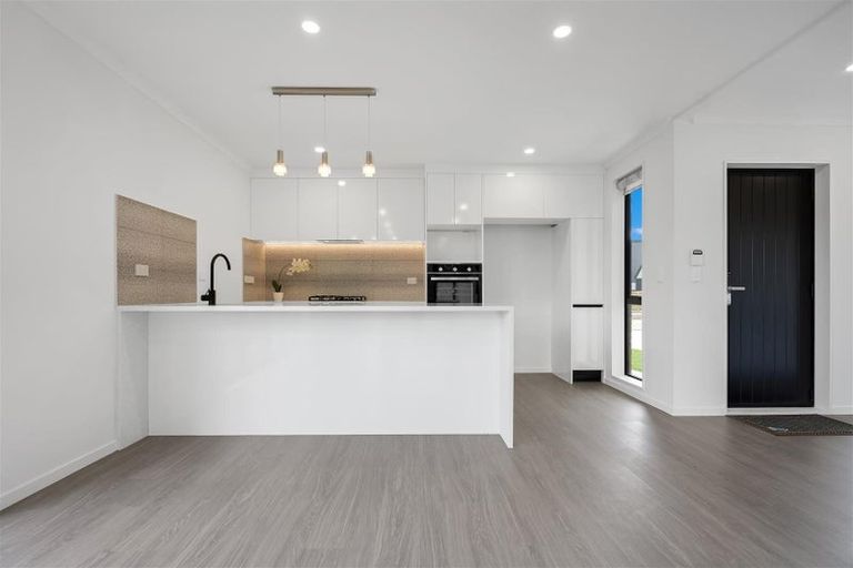 Photo of property in 19 Waipuke Street, Pokeno, 2472