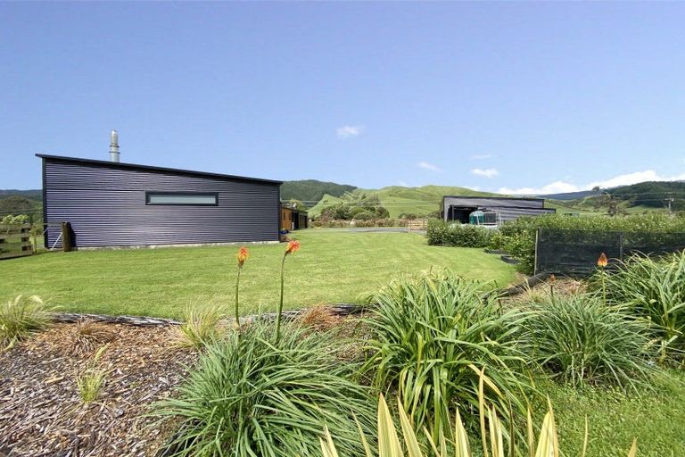 Photo of property in 152 Gladstone Road, Levin, 5571