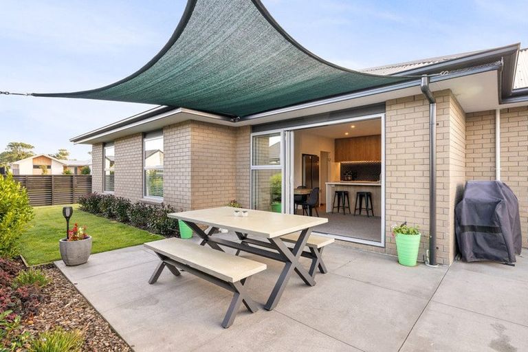 Photo of property in 28 Te Hurunui Drive, Pegasus, 7612