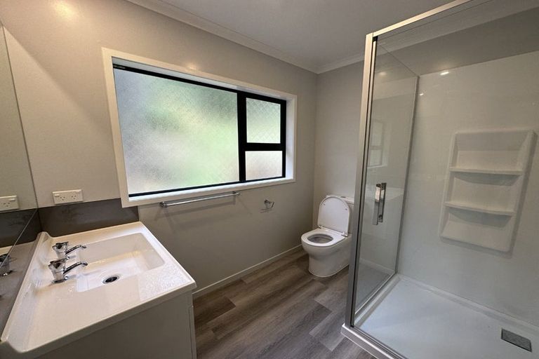 Photo of property in 18 Tieke Place, Horahora, Whangarei, 0110