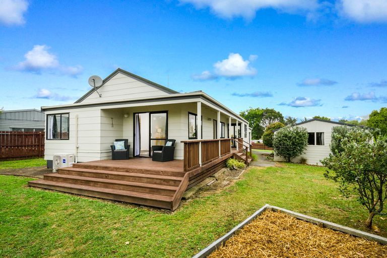Photo of property in 5 Posa Avenue, Henderson, Auckland, 0612