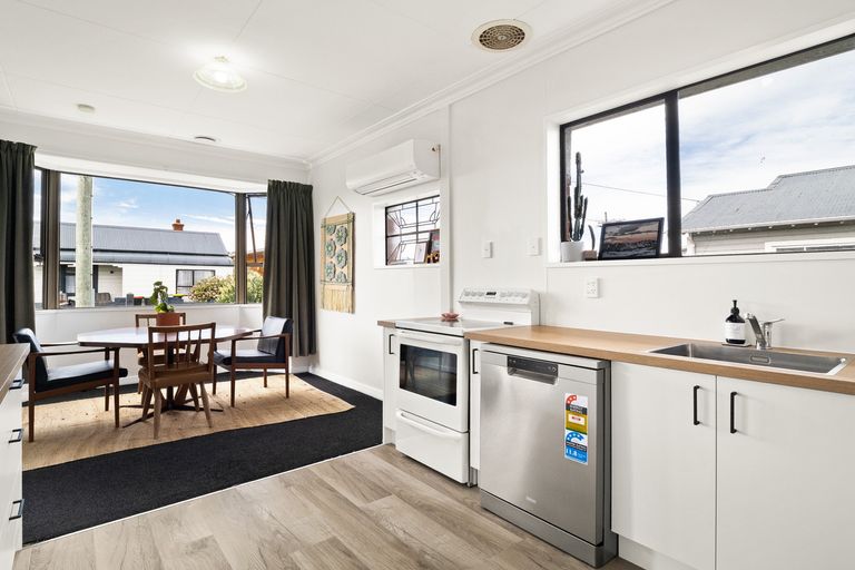 Photo of property in 16 Eskvale Street, Saint Kilda, Dunedin, 9012