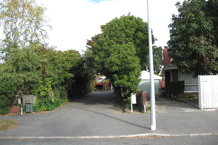 Photo of property in 7 Wadeley Road, Ilam, Christchurch, 8041