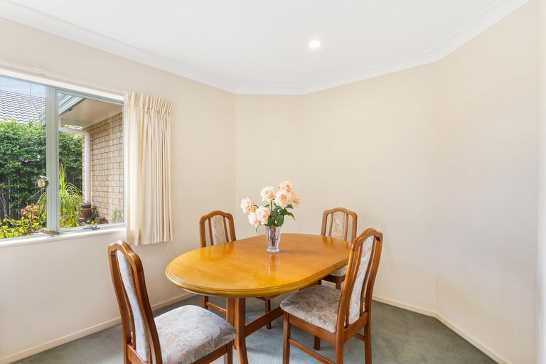 Photo of property in 2/3 Inagh Close, Dannemora, Auckland, 2016