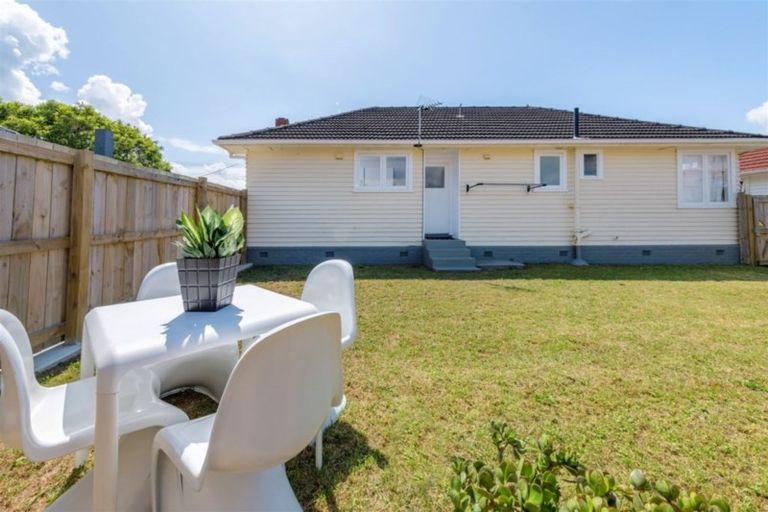 Photo of property in 634 Te Atatu Road, Te Atatu Peninsula, Auckland, 0610