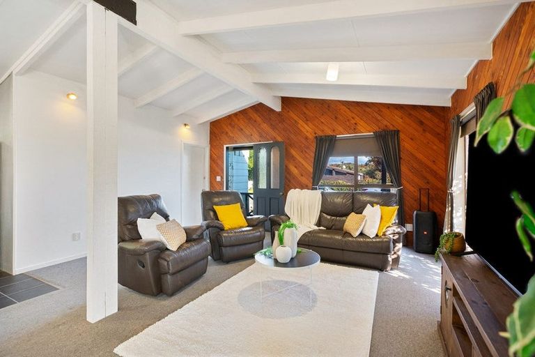 Photo of property in 29a Oriwa Street, Waikanae, 5036