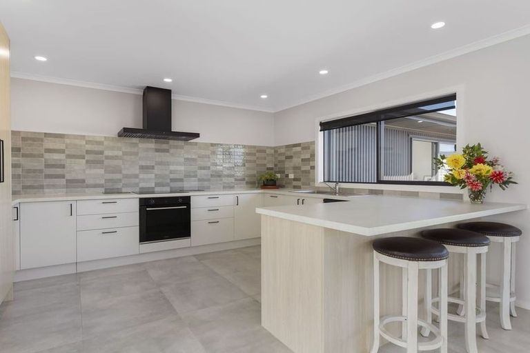 Photo of property in 10 Uku Way, Wharewaka, Taupo, 3330