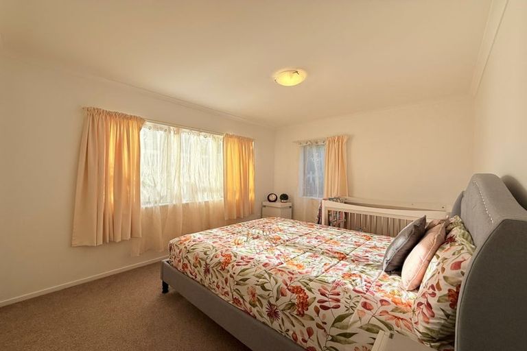 Photo of property in 3 Dunbarton Drive, Ranui, Auckland, 0612
