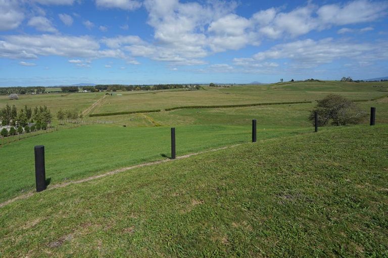 Photo of property in 127 Wallace Road, Temple View, Hamilton, 3289