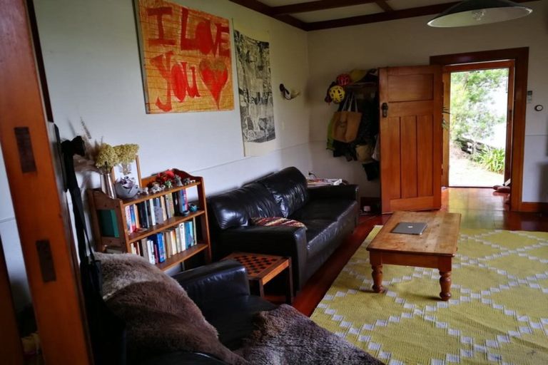 Photo of property in 12 Harvey Road, Bluff Hill, Napier, 4110