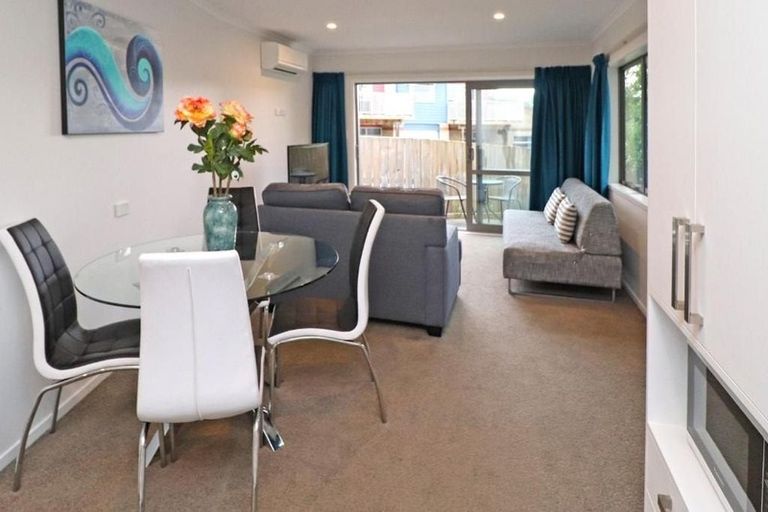 Photo of property in 6/5 Jones Crescent, Melville, Hamilton, 3206