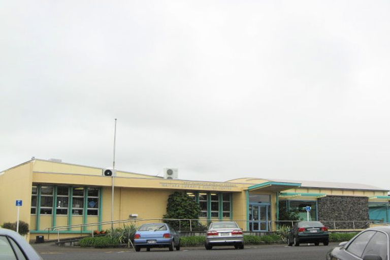 Photo of property in 19 Queen Street, Waitara, 4320