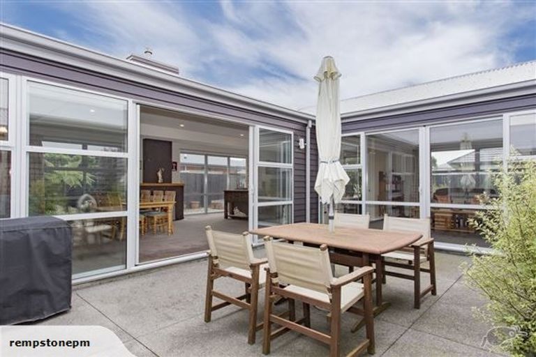 Photo of property in 28 Burbank Drive, Aidanfield, Christchurch, 8025