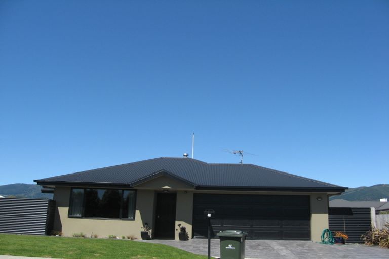 Photo of property in 40 Allport Place, Stoke, Nelson, 7011