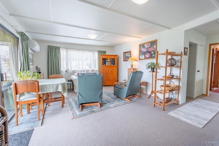 Photo of property in 8 Moorhouse Street, Waimate, 7924