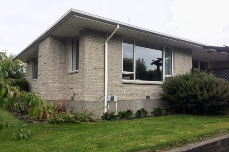 Photo of property in 1/44 Lochee Road, Upper Riccarton, Christchurch, 8041