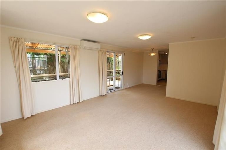 Photo of property in 97 West Tamaki Road, Glen Innes, Auckland, 1072