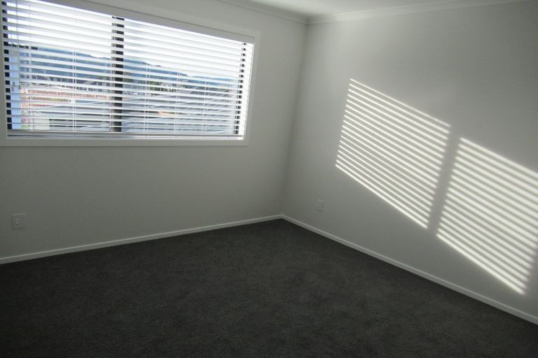 Photo of property in 3 Aston Crescent, Wallaceville, Upper Hutt, 5018