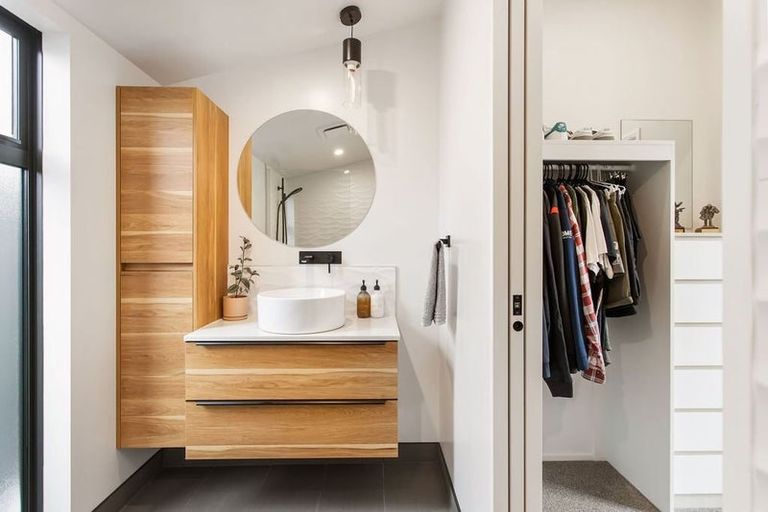 Photo of property in 98 Osborne Street, Waltham, Christchurch, 8011