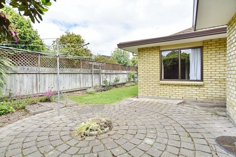Photo of property in 44b Memorial Avenue, Ilam, Christchurch, 8053